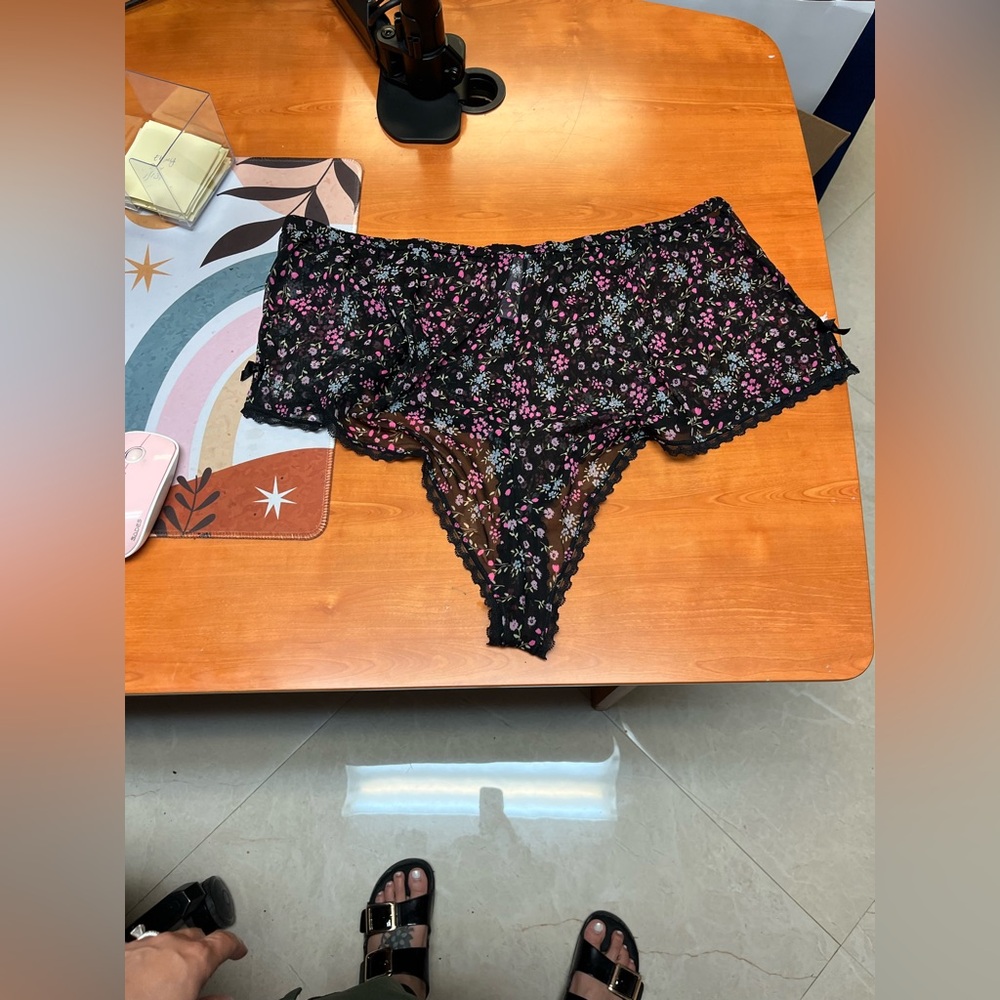 Savage X Fenty Floral Mesh Lingerie Set – Top 3X / Bottom 2X - Picture 8 of 12
